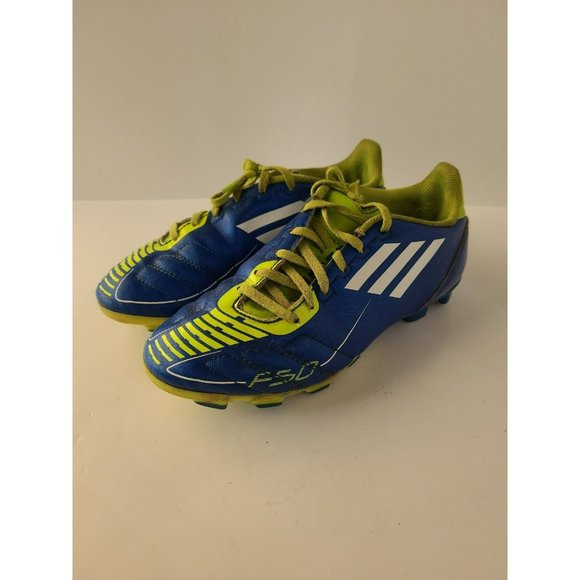 Adidas Soccer Cleats‎ (Size 3.5) - Picture 1 of 9
